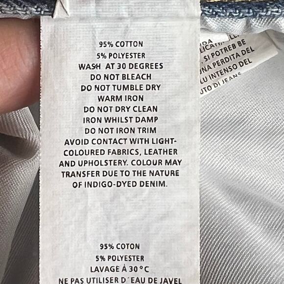 Boohoo High Rise Destroyed Raw Hem Denim Jean Shorts Size 14 - Picture 5 of 6